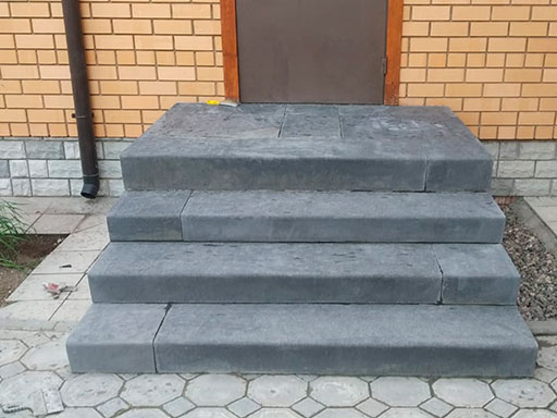 Лестницы крыльца из бетона наружные