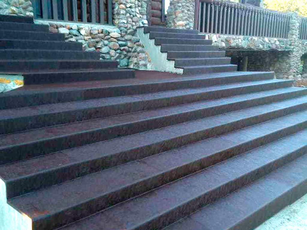 Как изготавливают монолитные лестницы из бетона: технология